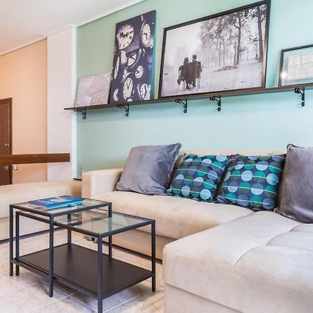 Sunny Apartment With 2 Bedrooms And Garden Глифада Экстерьер фото
